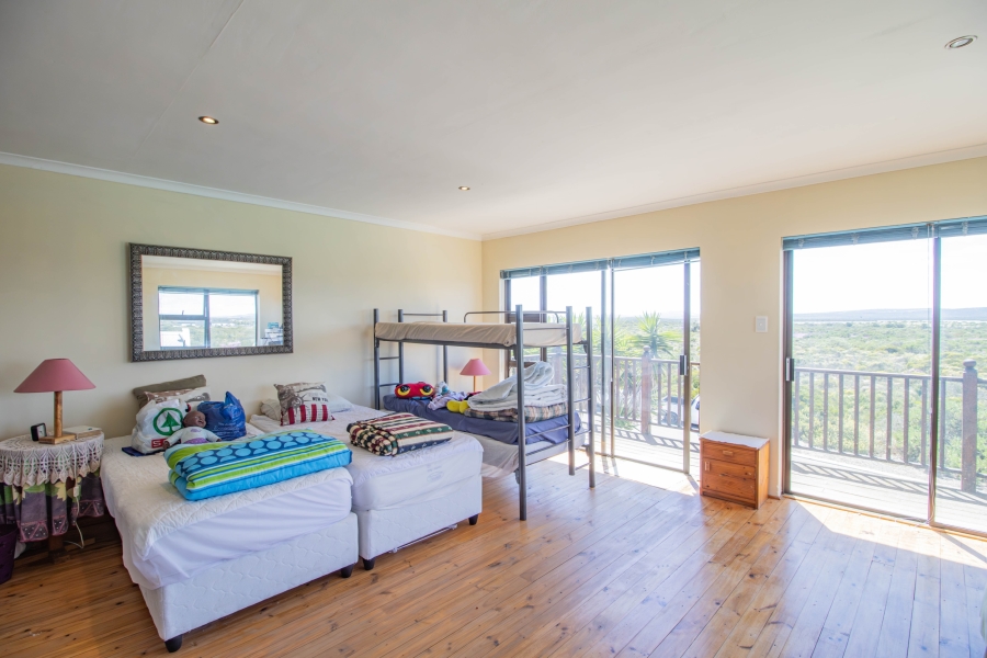 4 Bedroom Property for Sale in Yzerfontein Western Cape